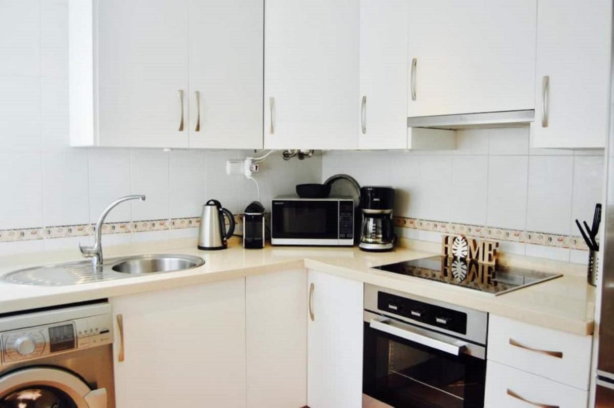Fantastic 1 Bedroom Apartment In The Centre Of Nerja Bagian luar foto